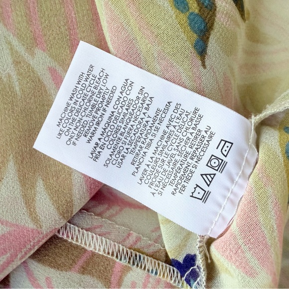 CAbi Tropical Orchid Print Ombré Gradient Print Top Size S - Picture 12 of 12